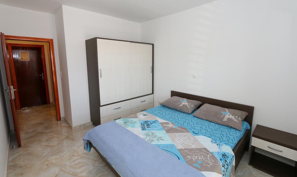Apartments Jadranka โลวิสเต ภายนอก รูปภาพ