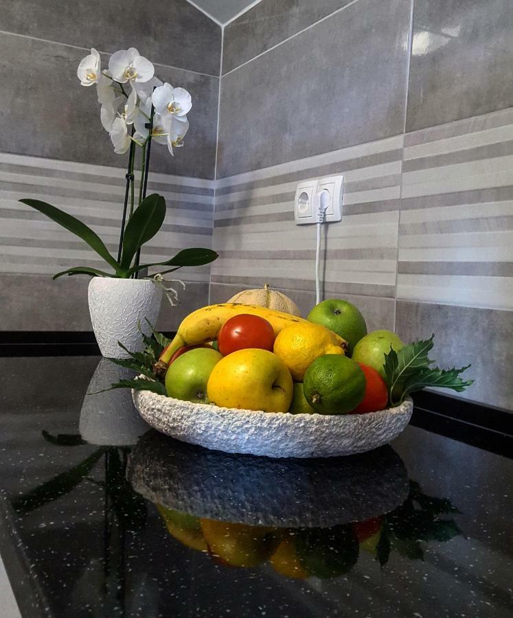 Apartments Jadranka โลวิสเต ภายนอก รูปภาพ